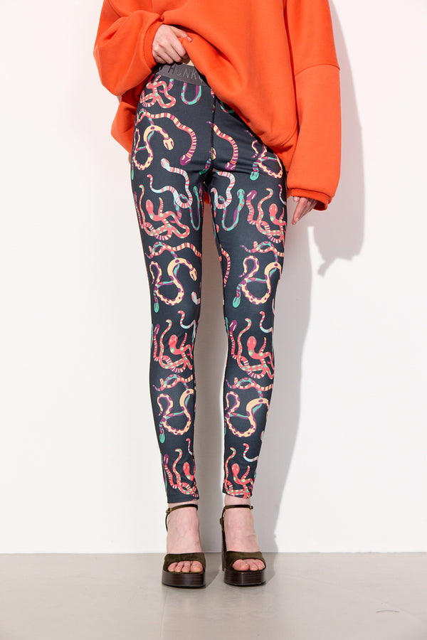 HUNKØN Inga Leggings Leggings Black snake Art Print